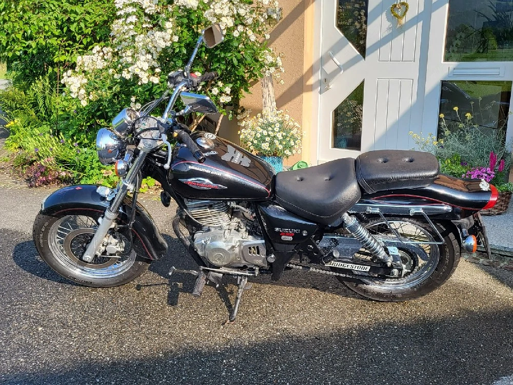 Suzuki GZ 250 Marauder