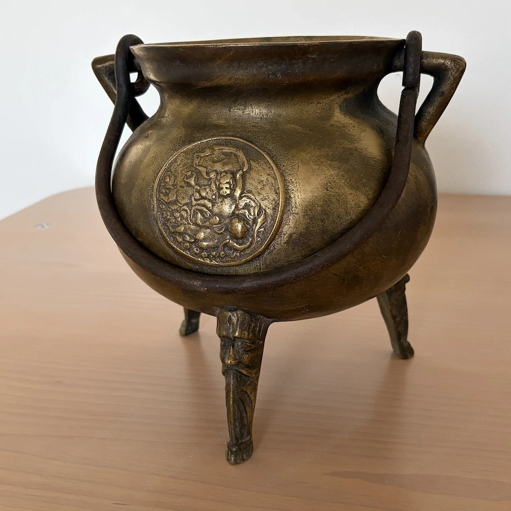 Heraldischer Grapen aus Bronze