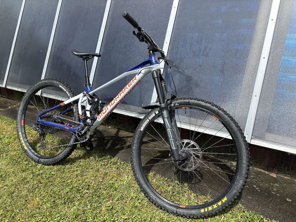 Mondraker Suoerfoxy gr.S