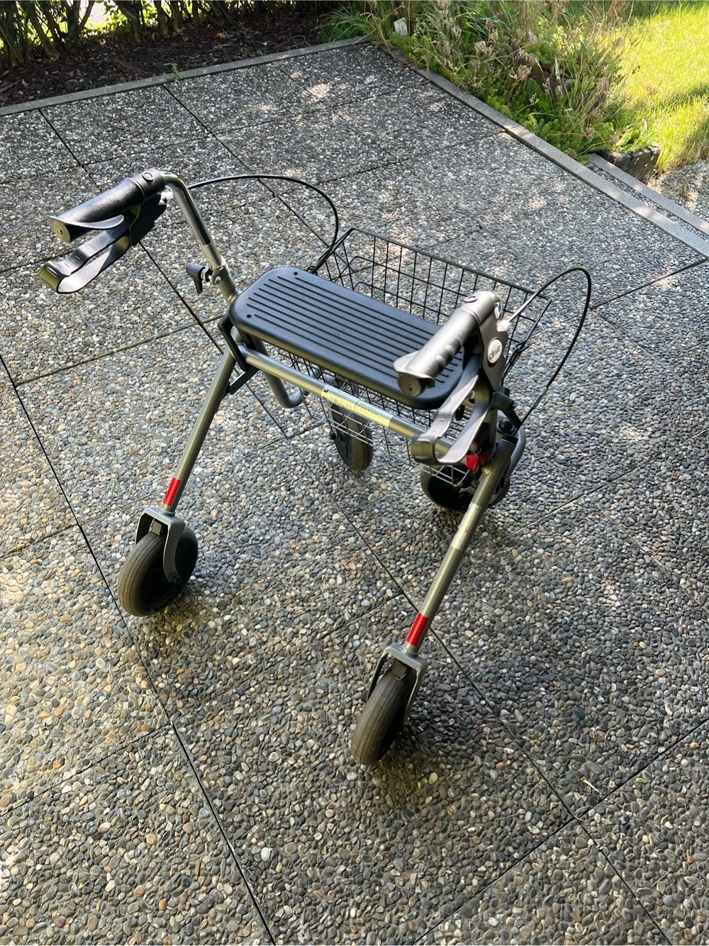 Rollator mit Korb