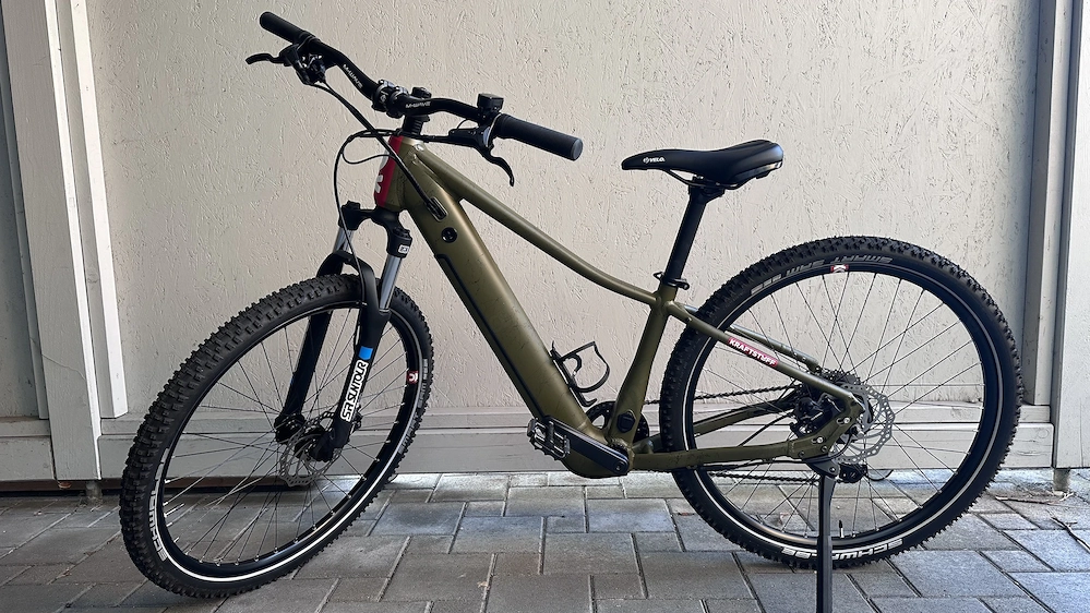Kraftstoff Junior E-Mountainbike E-Bomb 6.0 Advent X 10-Gang   Top Zustand