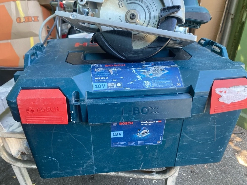 Verkaufe Bosch Akku Handkreissäge ProfessionalGKS18V-li