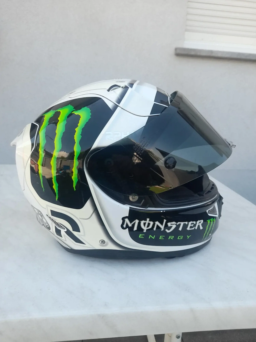 Motorradhelm 