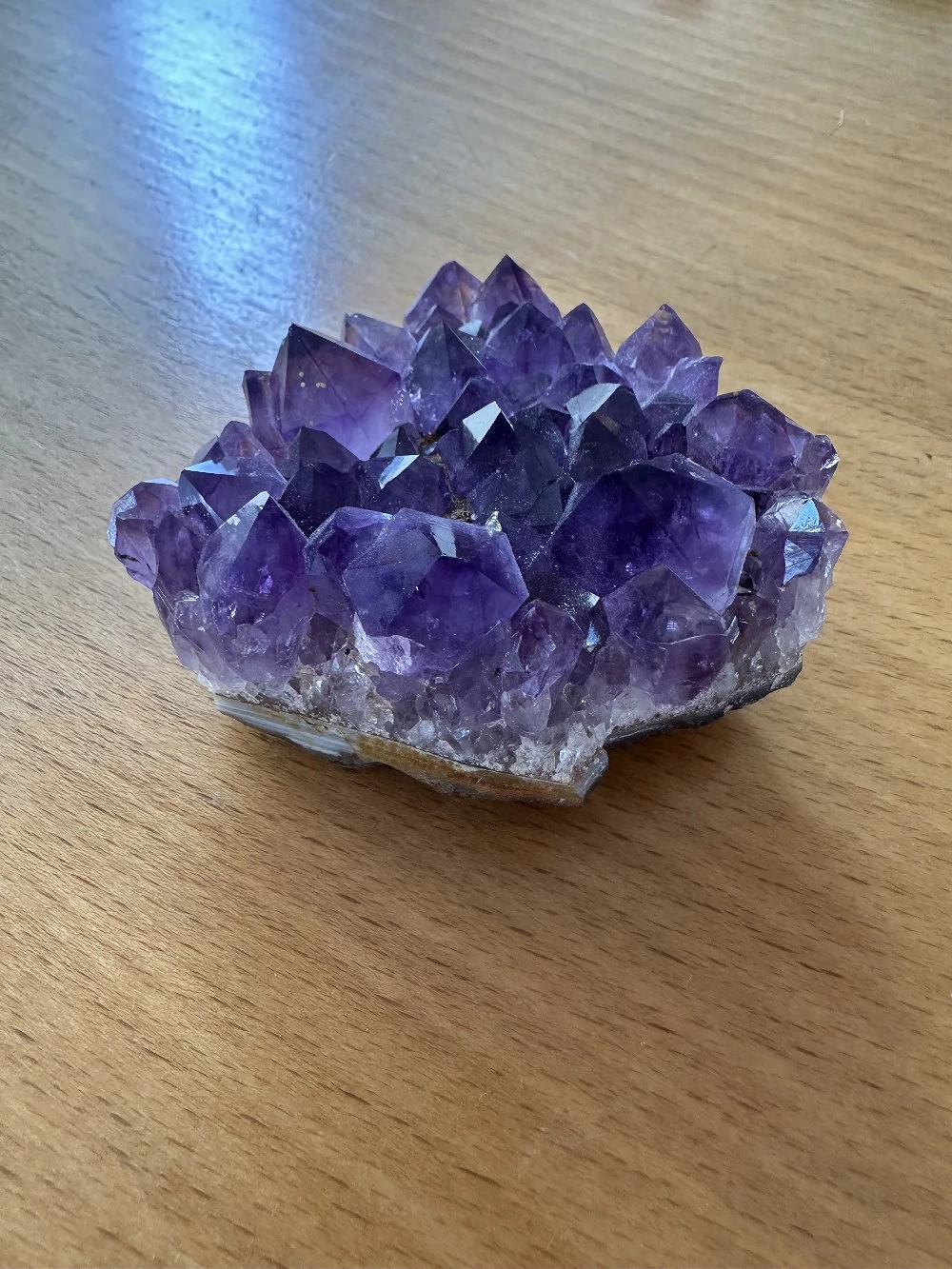 Schöne Amethyst-Stufe