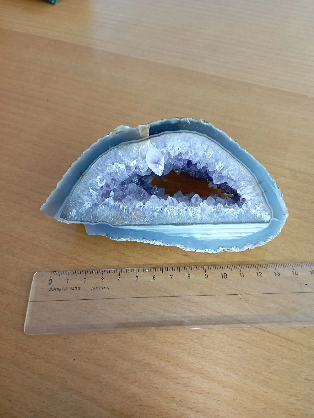 Dekorative Amethyst-Geode