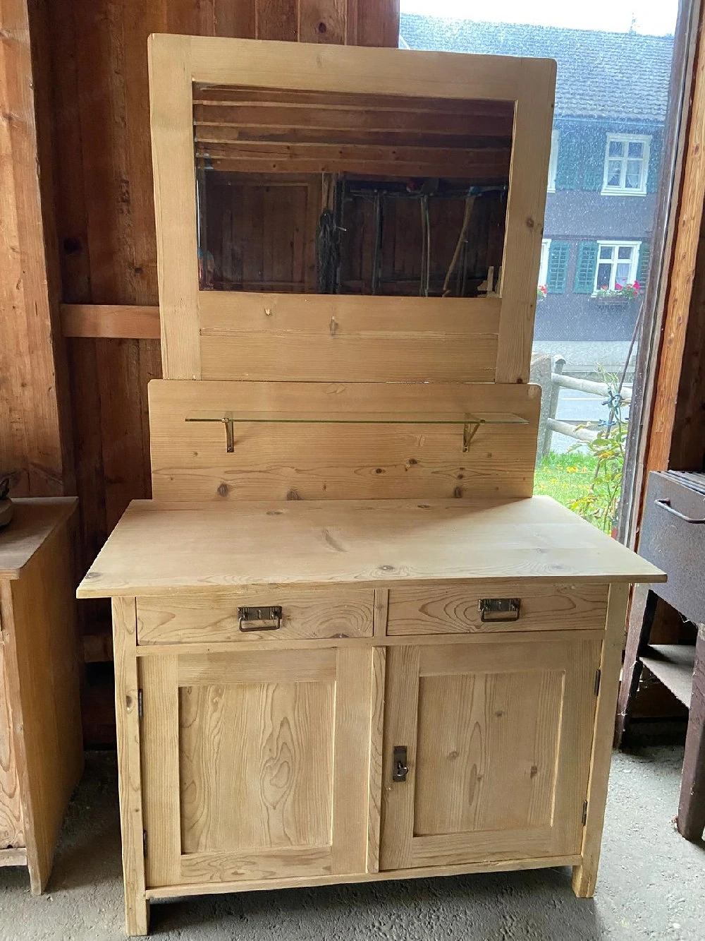 alte, antike Kommode, Waschtisch, Schrank