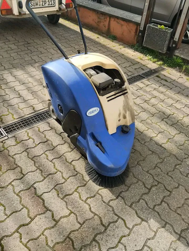 Benzinkehrmaschine Iseki Eco 520B 