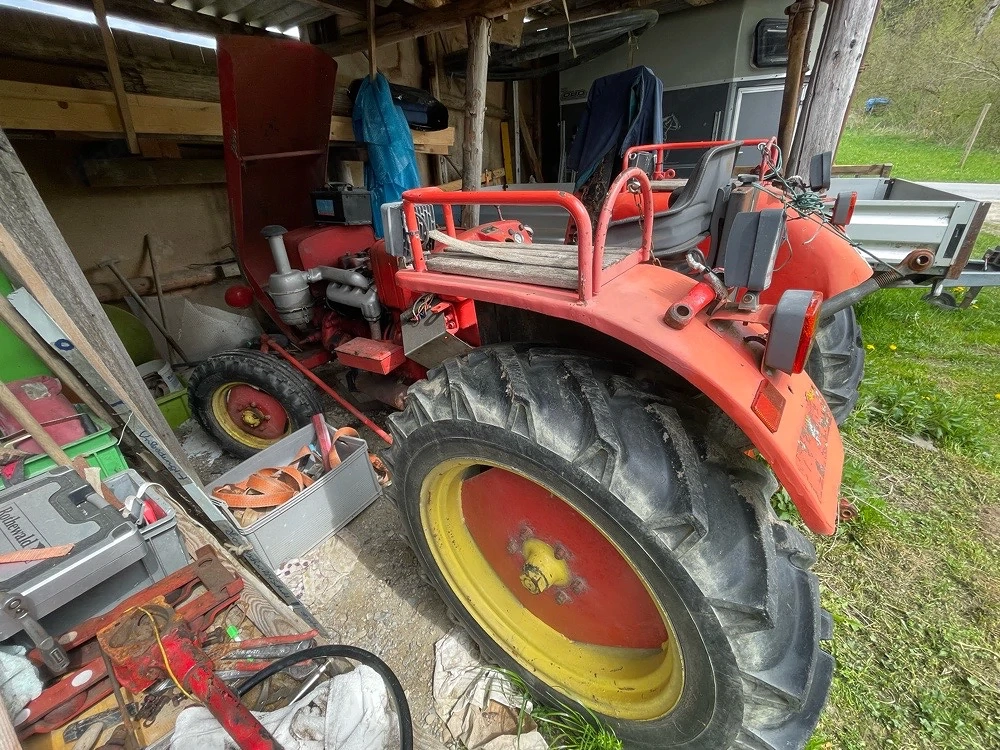 Traktor Bucher D4000