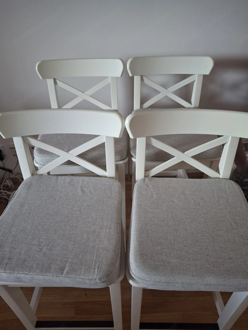 Barhocker mit Sitzpolster
