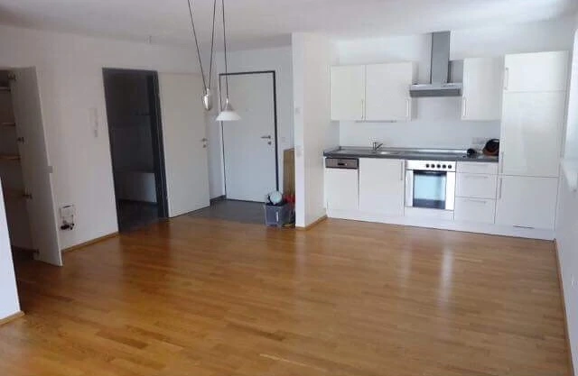 Sehr schöne, helle 2 Zi-Whg. mit Balkon in Klaus langfristig zu vermieten