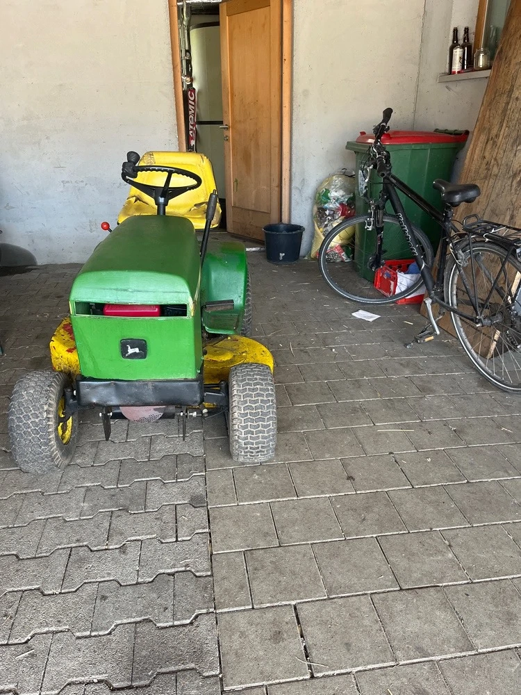 John Deere 111