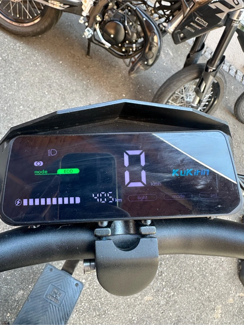 E-scooter kukirin g2