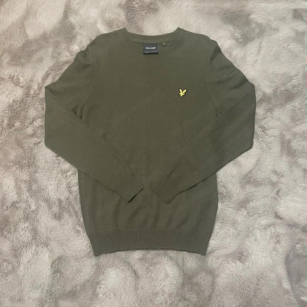 Lylle&Scott Sweater