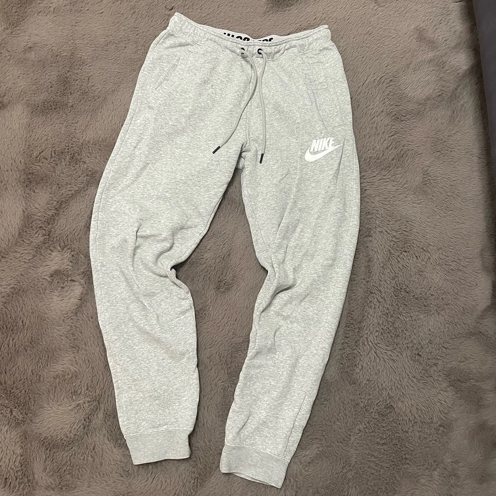 nike jogger