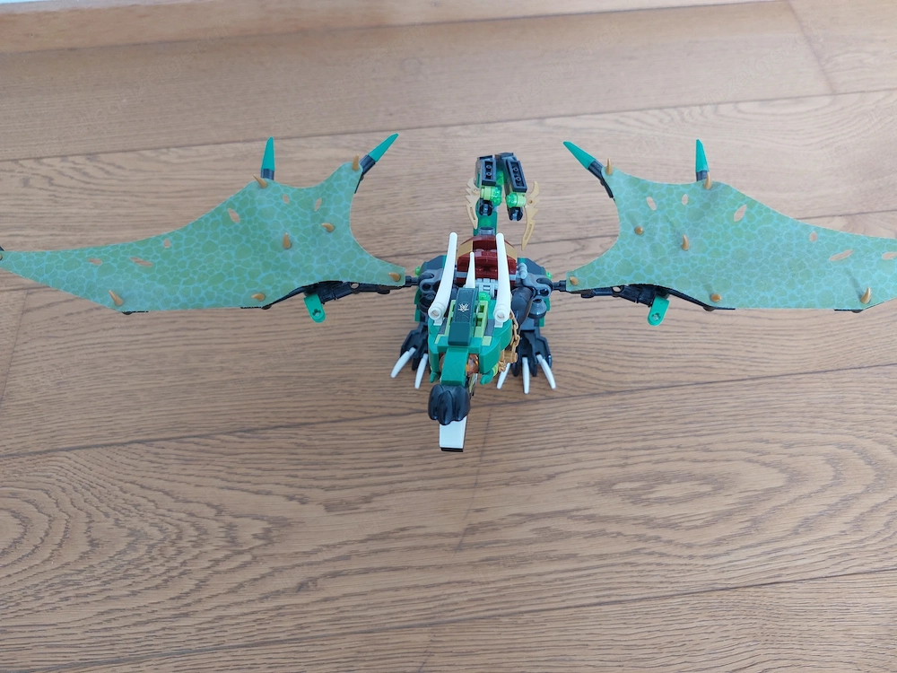 Lego: Fünf Drachen abzugeben