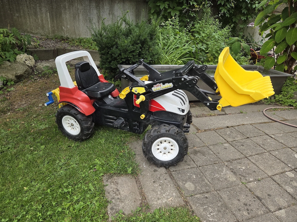 Rolly Toys Tretttraktor mit Luftreifen