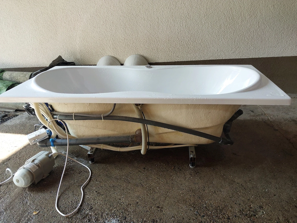 Whirlpool Wanne