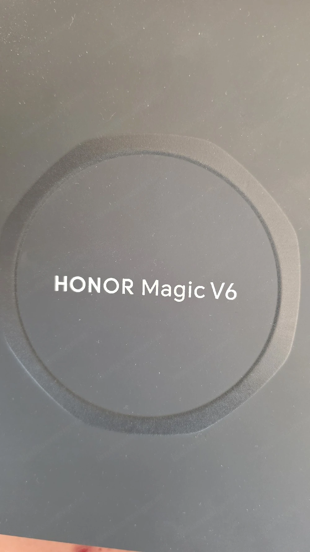 Honor Magic V6