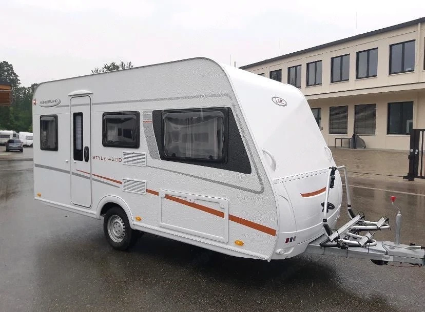 Wohnwagen LMC 420D