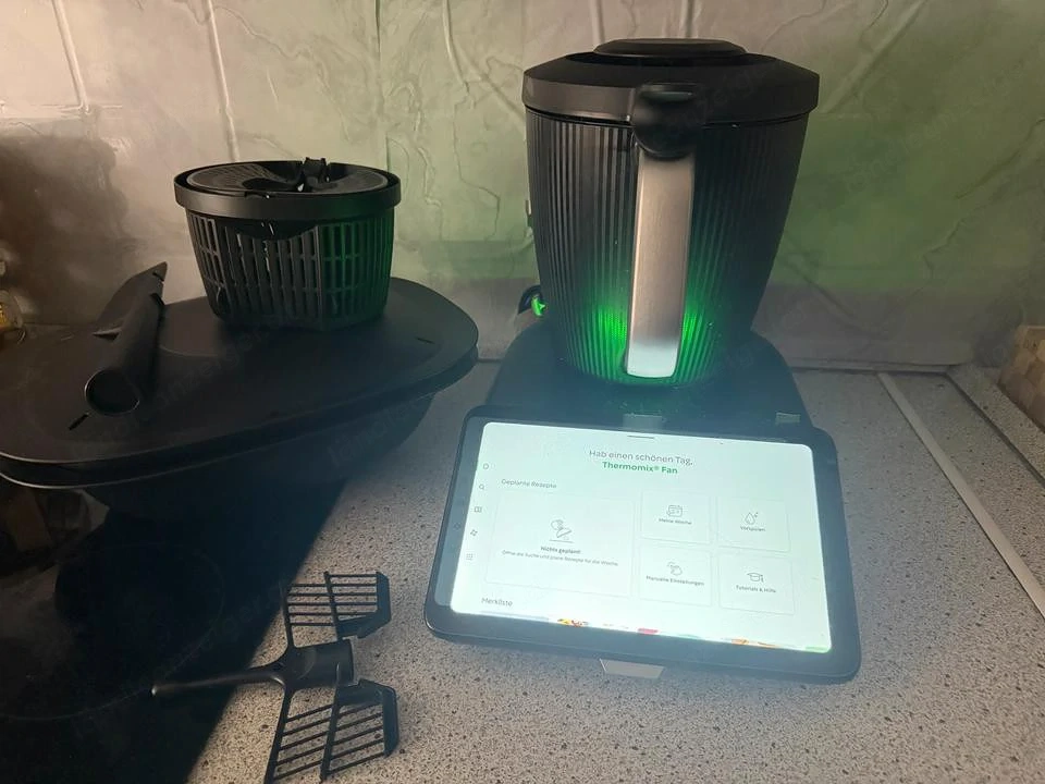 Thermomix TM7 mit sämtlichem Zubehör