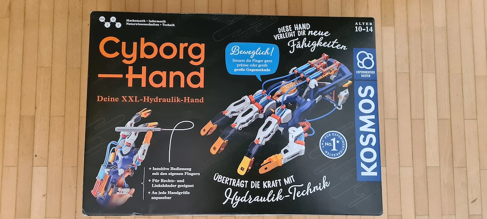 Kosmos Cyborg Hand