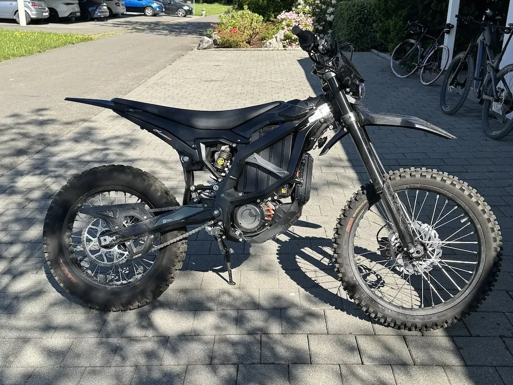 Surron Elektromotorrad - strassenzulassungstauglich