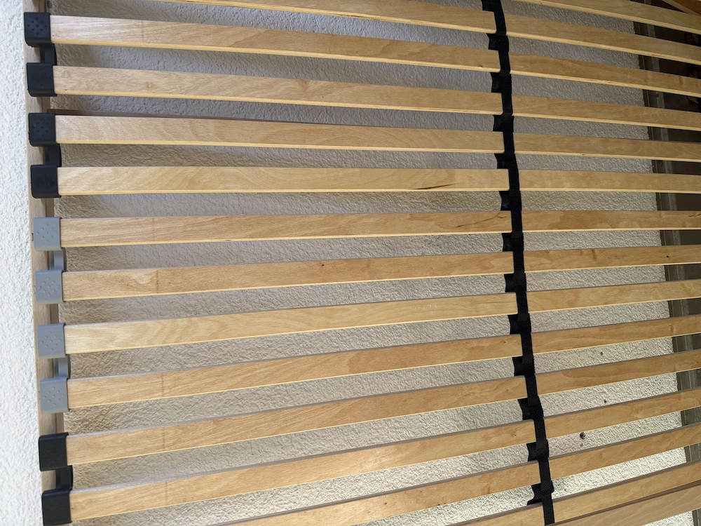 Lattenrost 140x200 zu verschenken