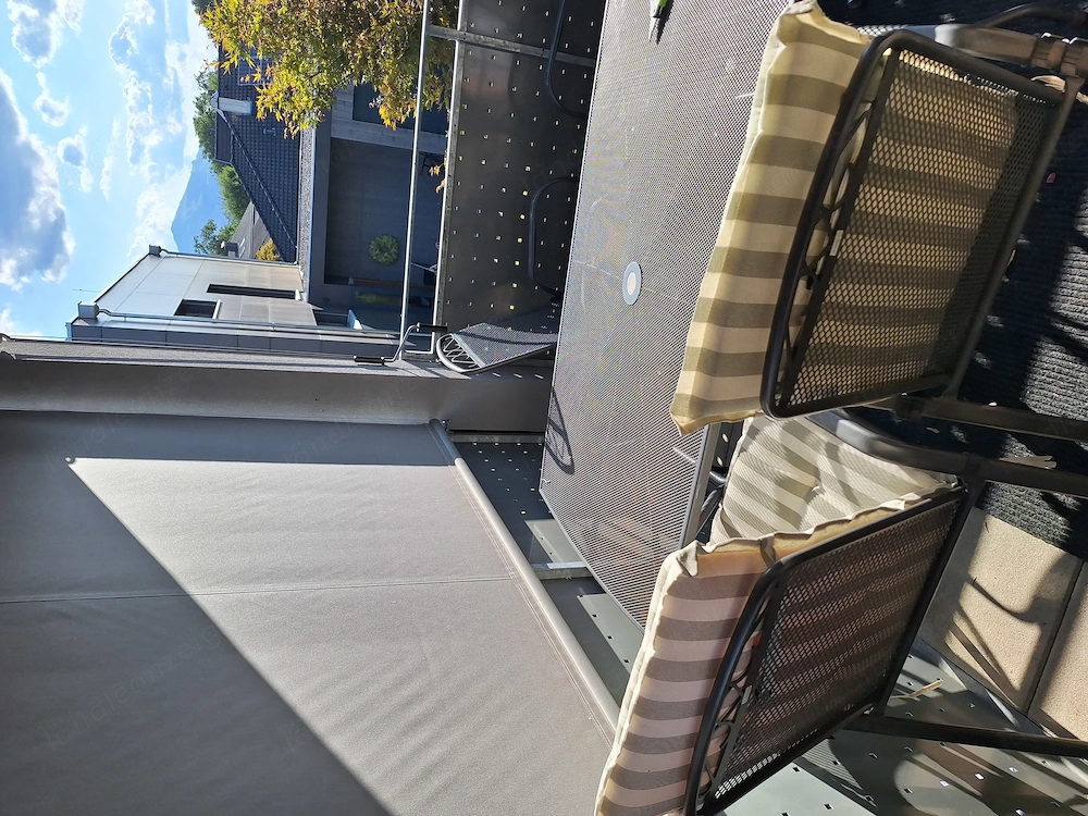 Tisch mit Stühlen für Balkon oder Garten