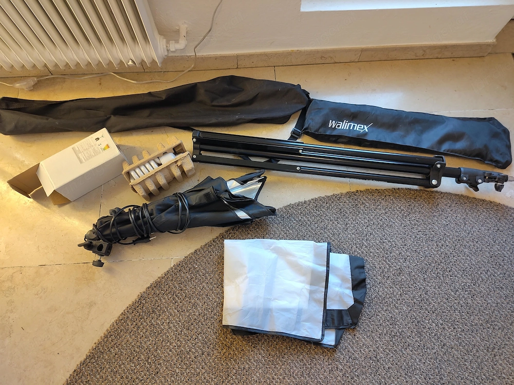 ZU VERSCHENKEN: Walimex Fotostativ mit Aufsatz für Beleuchtung und Lampe (Reflektor Diffusor) 