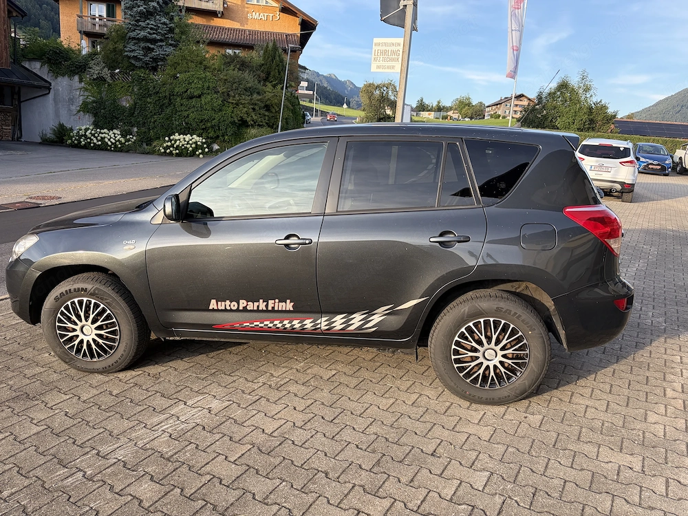 Auto Toyota RAV 4 2008