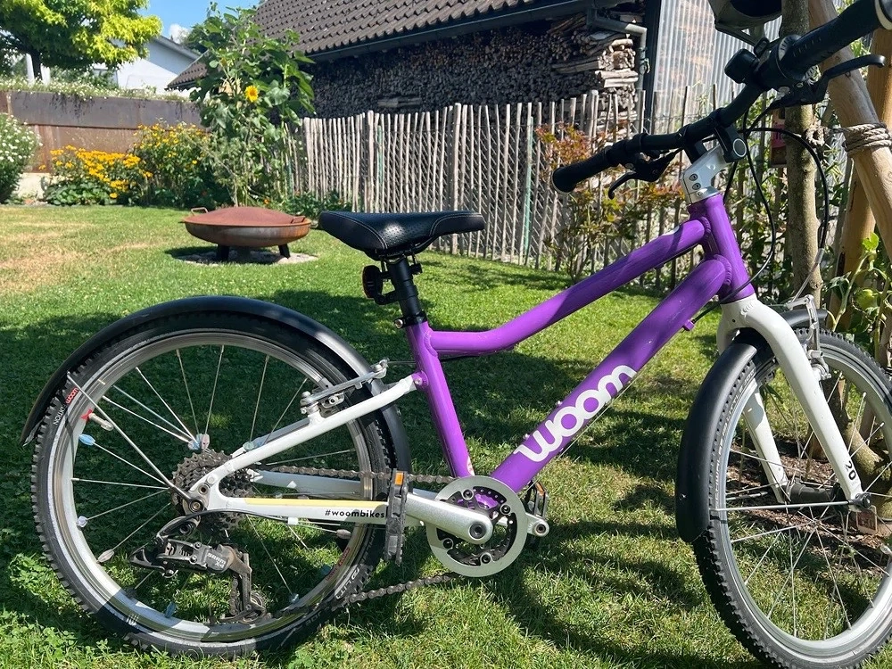  woom 4 Kinderfahrrad 20 Zoll   Lila (inkl. Schutzblechen) 