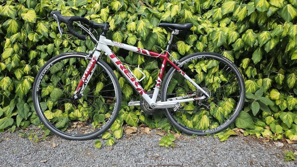 Rennrad der Marke trek