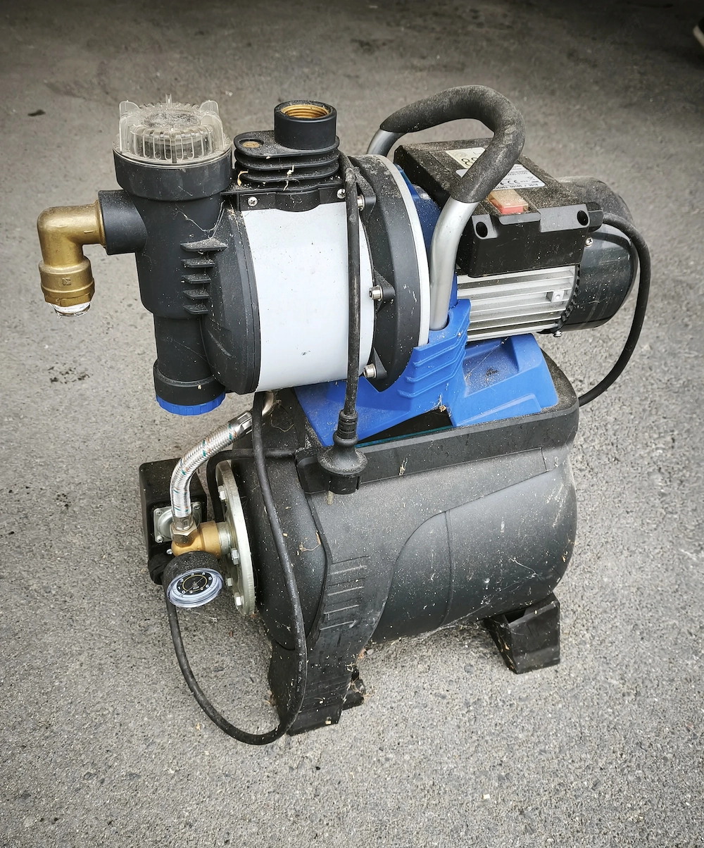 Wasser-Pumpe für Regenwassertank