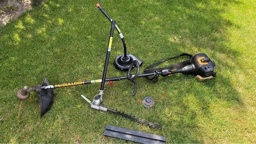Rasentrimmer, Laubbläser und Heckenschere