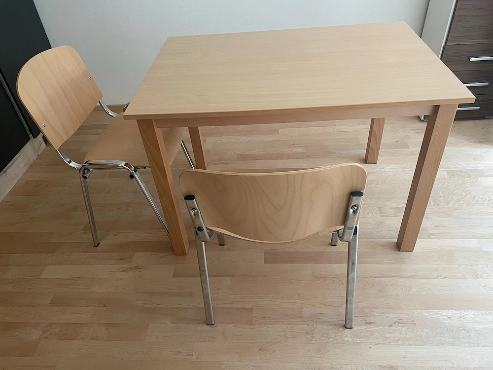 Esstisch mit 2 Stühlen