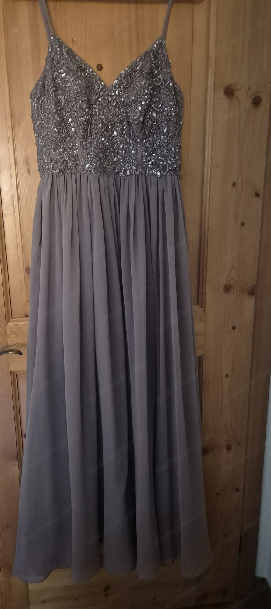 Abendkleid der Marke Laona