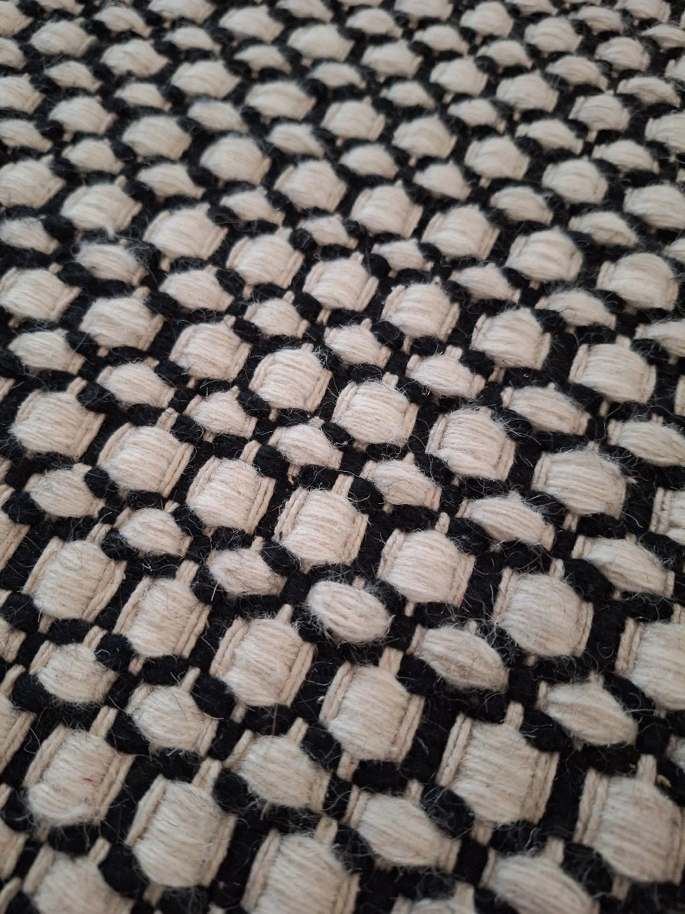 Wollteppich beige schwarz - rund, 150 cm