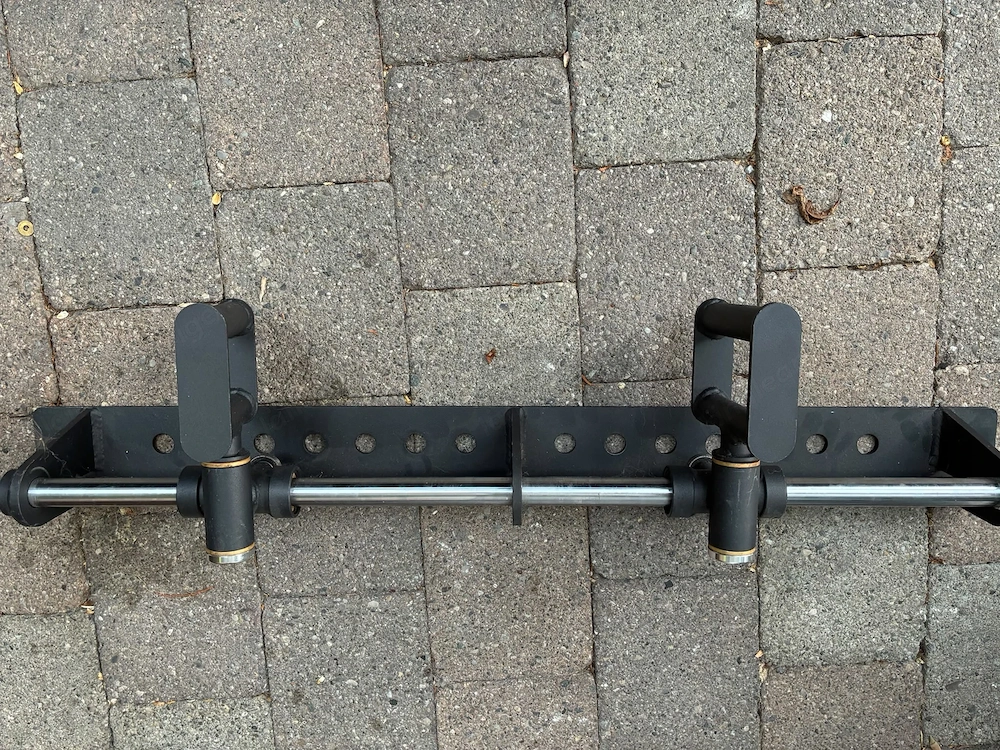 Hochwertige massive Klimmzugstange zu verkaufen