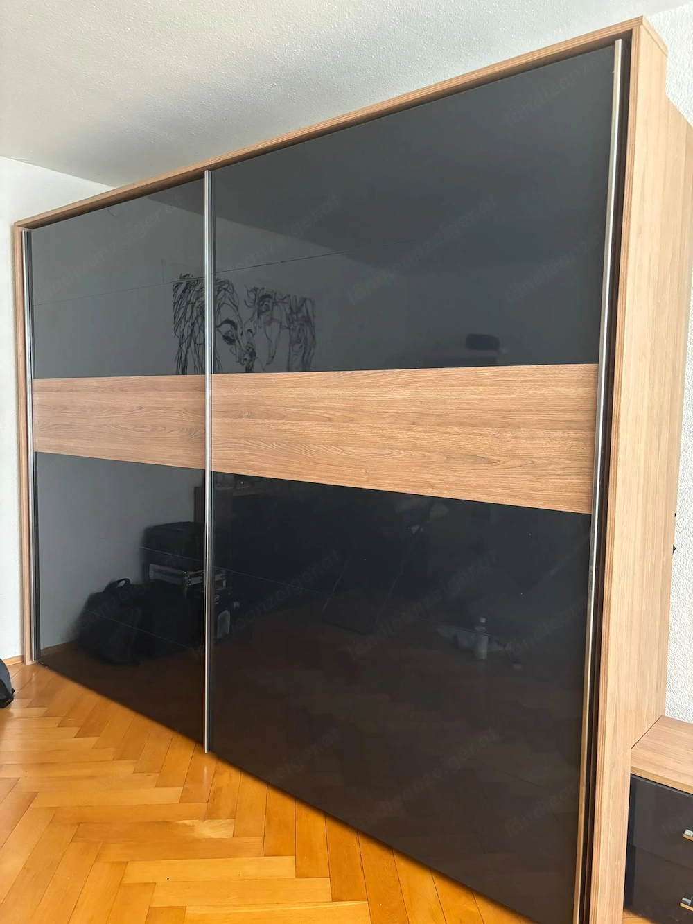 Kleiderschrank, Kommode und 2 Nachtkästchen