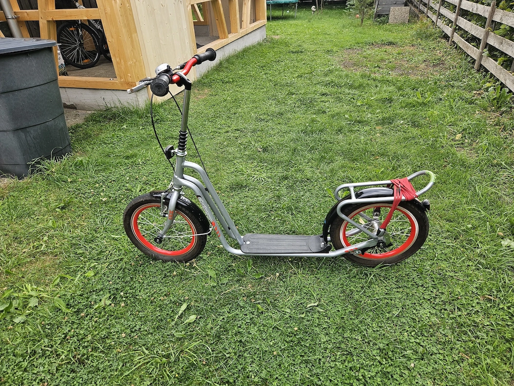 großer Roller