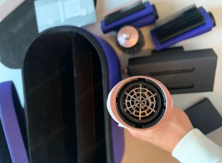 Dyson airwrap 