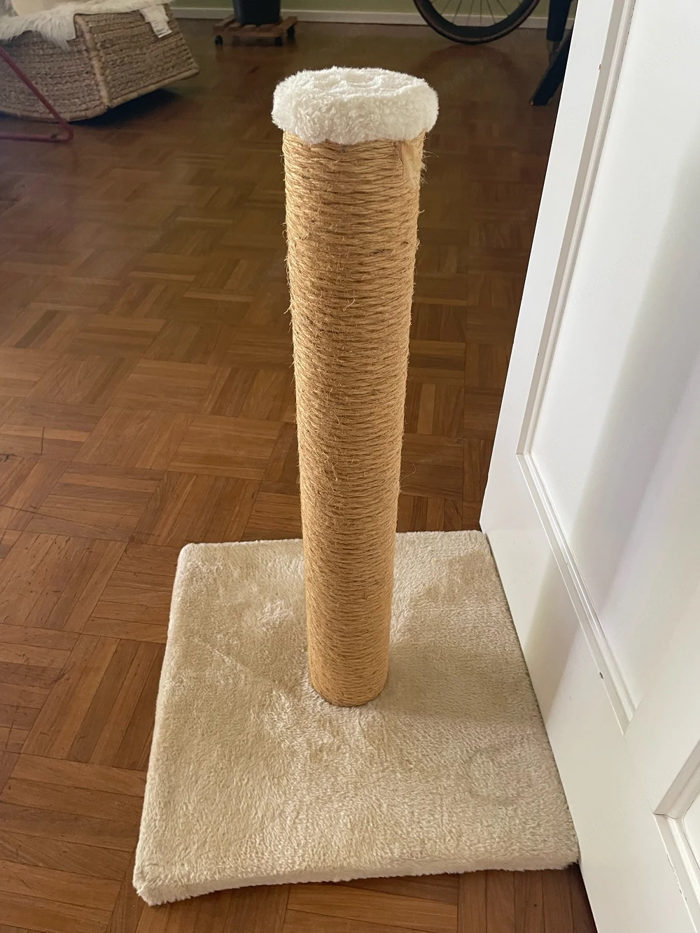 Kratzbaum Katze unbenutzt