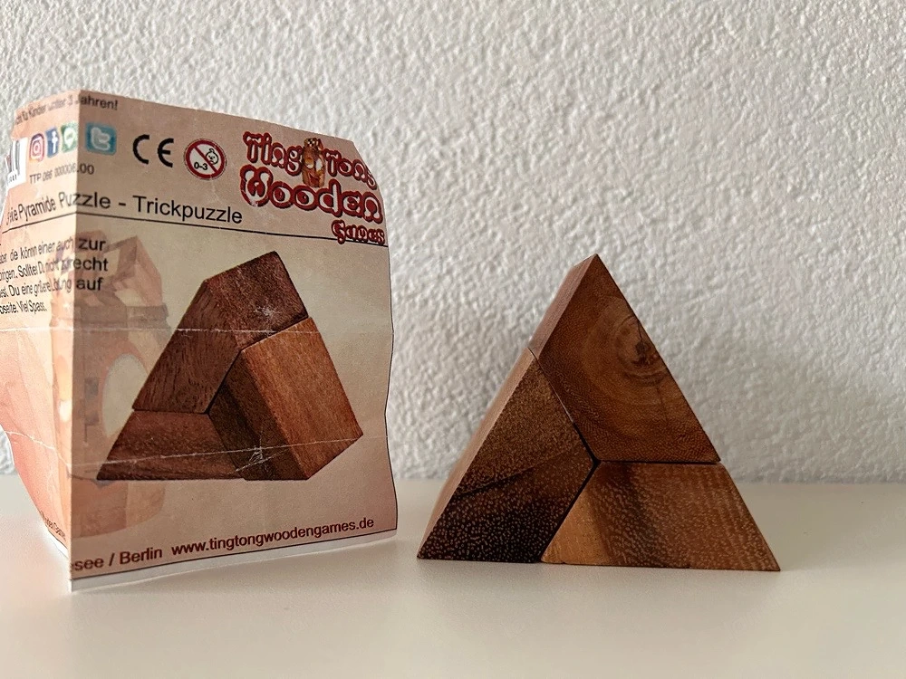Trickpuzzel Pyramiden Puzzle aus 3 Teilen
