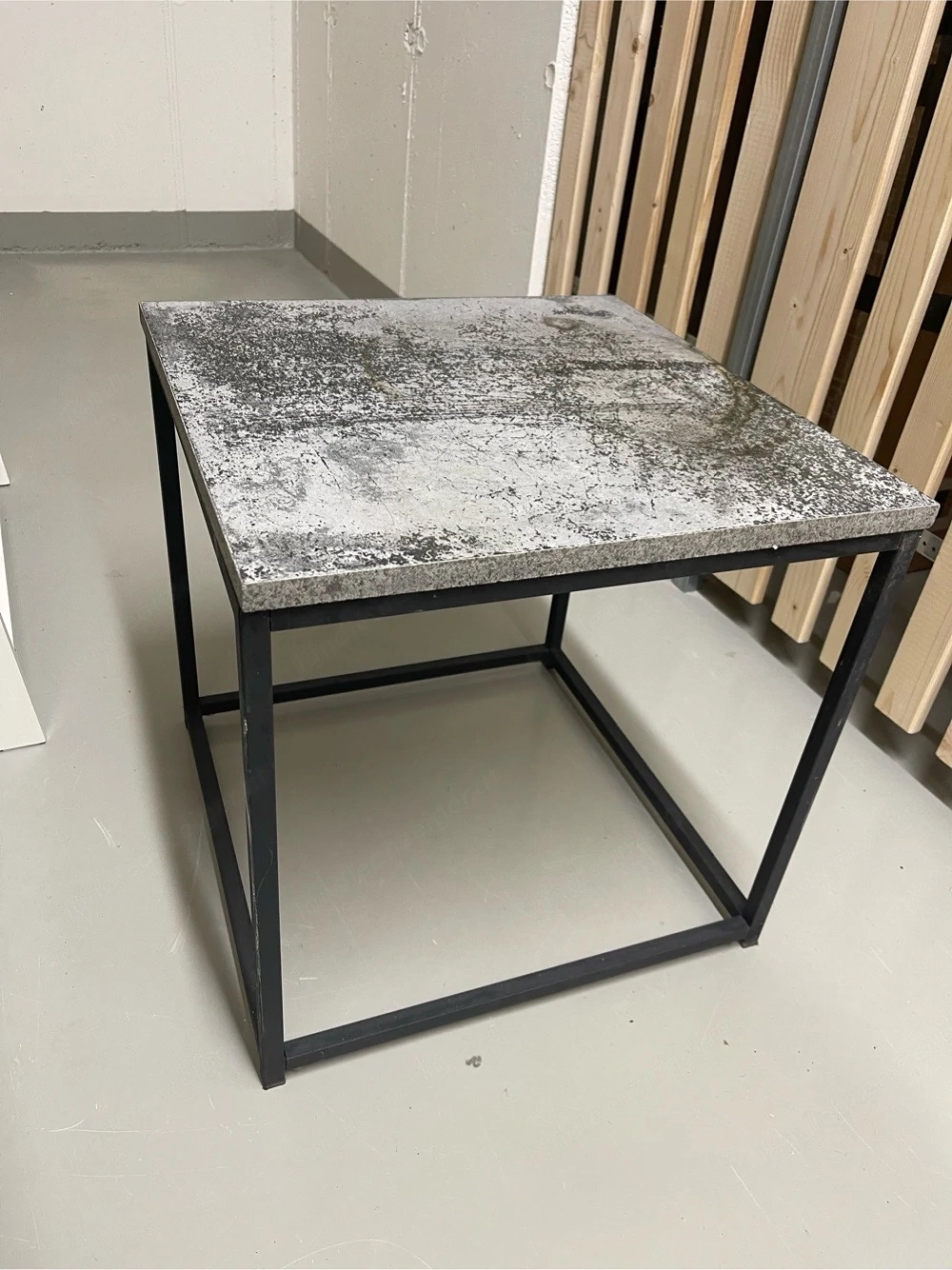 Granit Beistelltisch