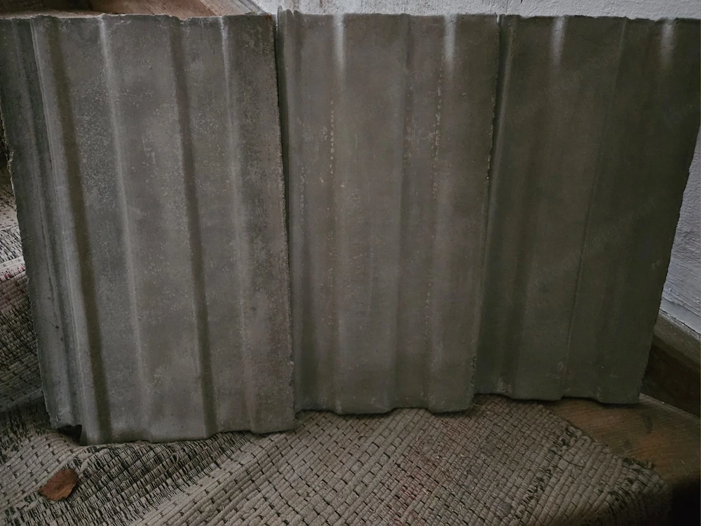500 Stk.  Graue Dachziegel