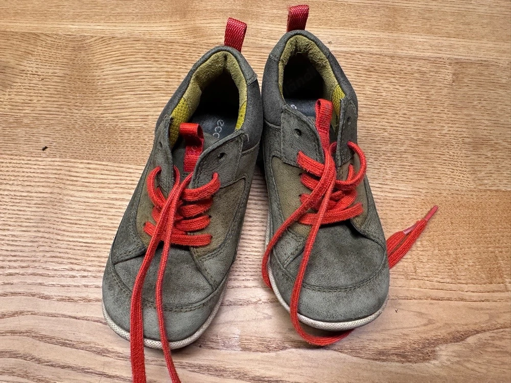 Kinderschuhe Gr 24