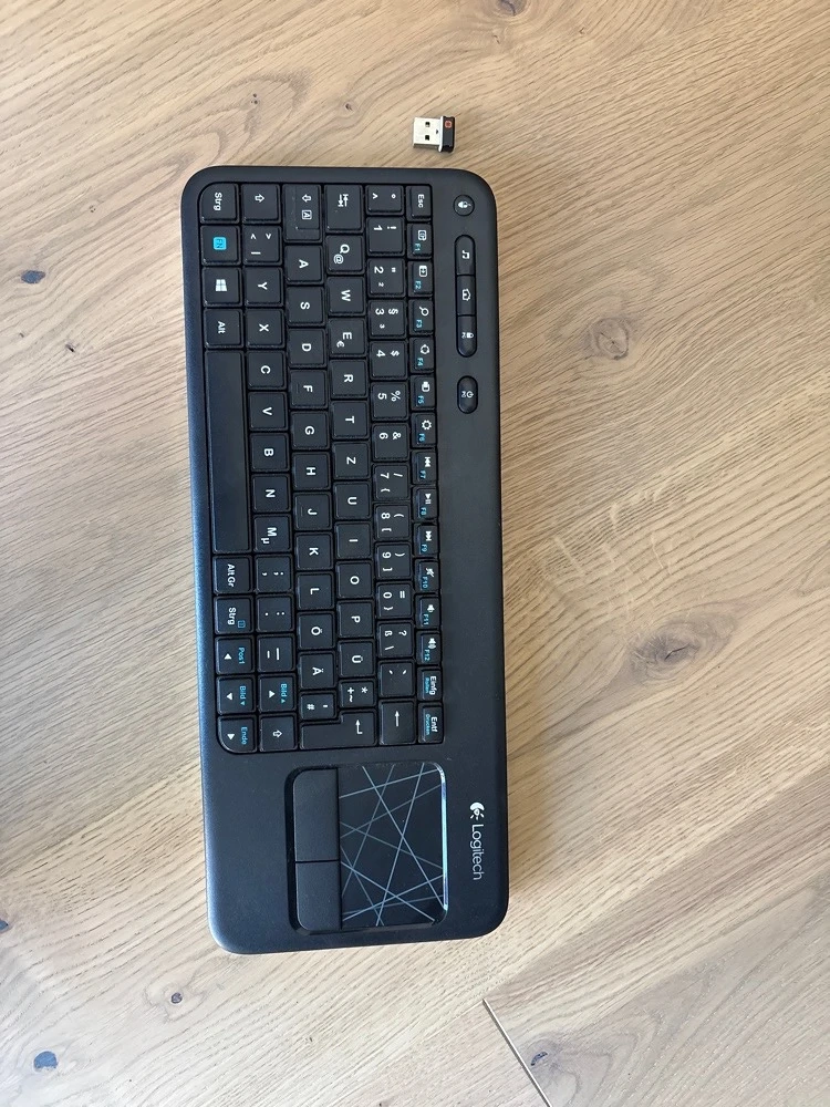 Logitech K400r Tastatur