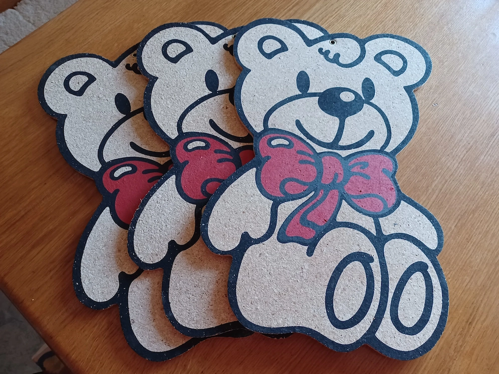 Pinwand aus Kork - Bärenmotiv