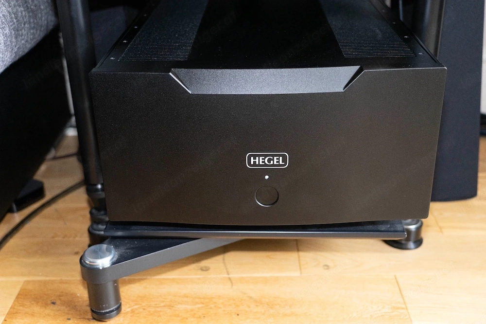 Hegel H30A  (We are a Hi-Fi Store. Visit Our web : www.stereotecnica .com )