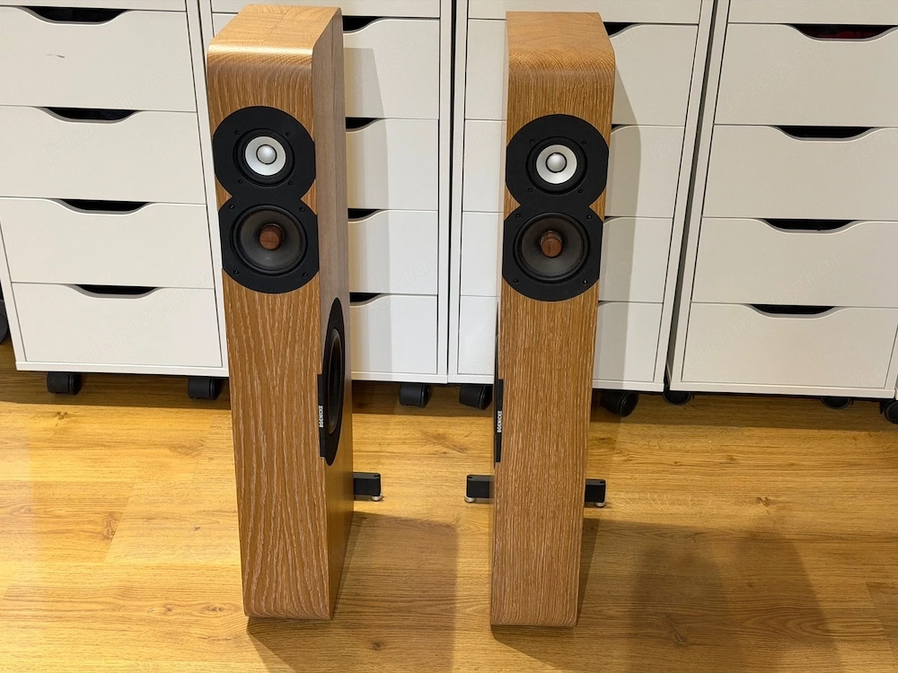 Boenicke W8  (We are a Hi-Fi Store. Visit Our web : www.stereotecnica .com )